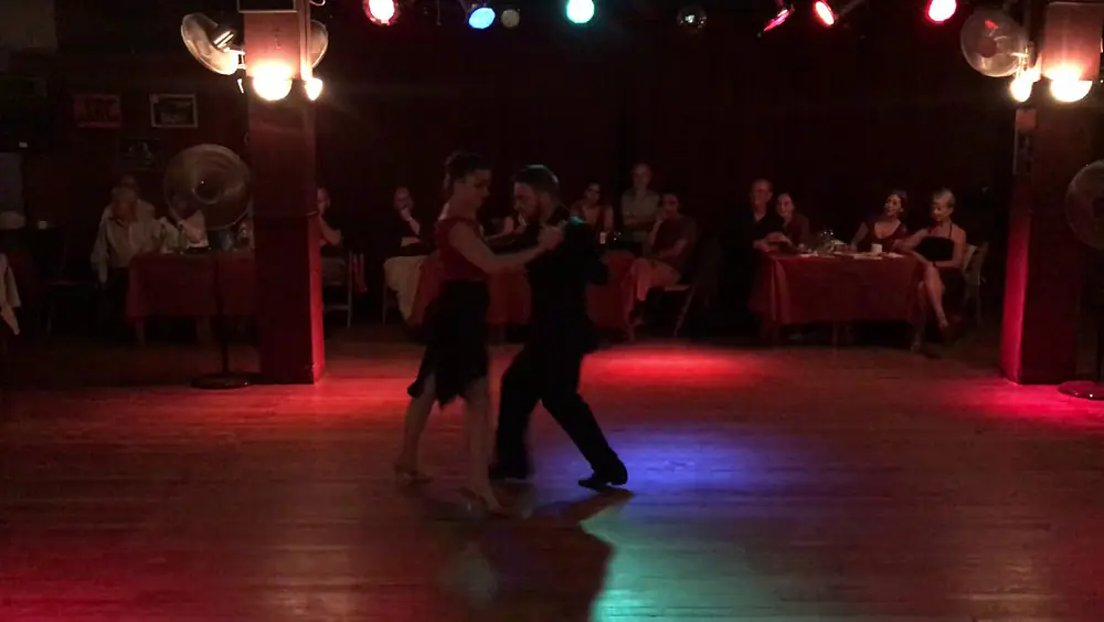 Video thumbnail for Virginia Cutillo y Diego Bado - 2 - "Trago Amargo"