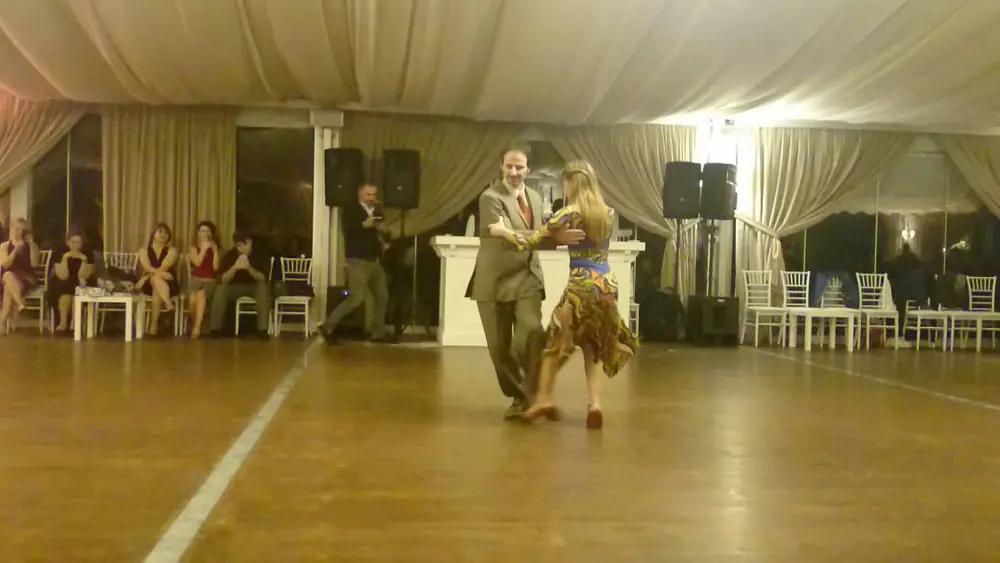 Video thumbnail for Damian Ignacio Eselevsky Esell & Nancy Louzan .. Juan D'Arienzo & Su Orquesta Tipica Yo No