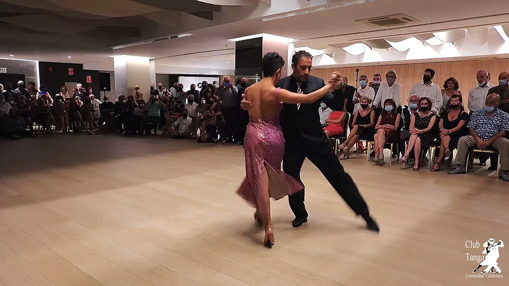Video thumbnail for MAXIMILIANO CRISTIANI Y LUCIA CONDE DE BEN