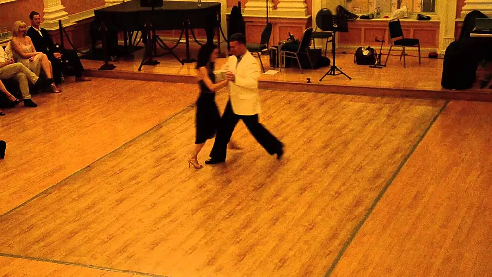 Video thumbnail for Damian Thompson and Mariana Ancarola - El Flete