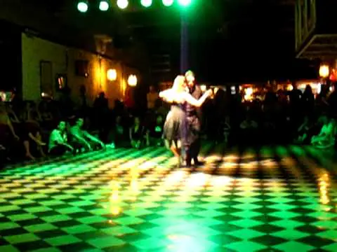 Video thumbnail for Donato Juarez + Carolina Del Rivero - Practica X (nov 2010)