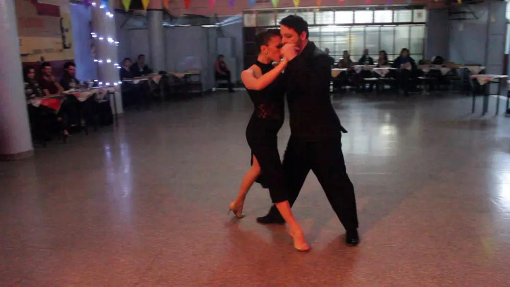 Video thumbnail for Ana Clara Migoni y Luis Romero Berruti - 27/6/2016 - El Motivo 1/3