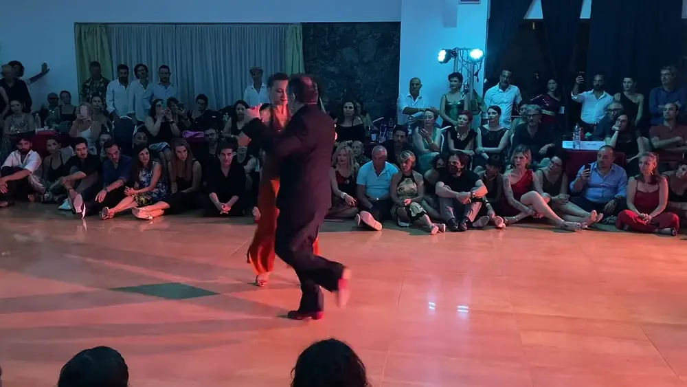 Video thumbnail for Gustavo Naveira y Giselle Anne - Masters of Tango CSTW 2022