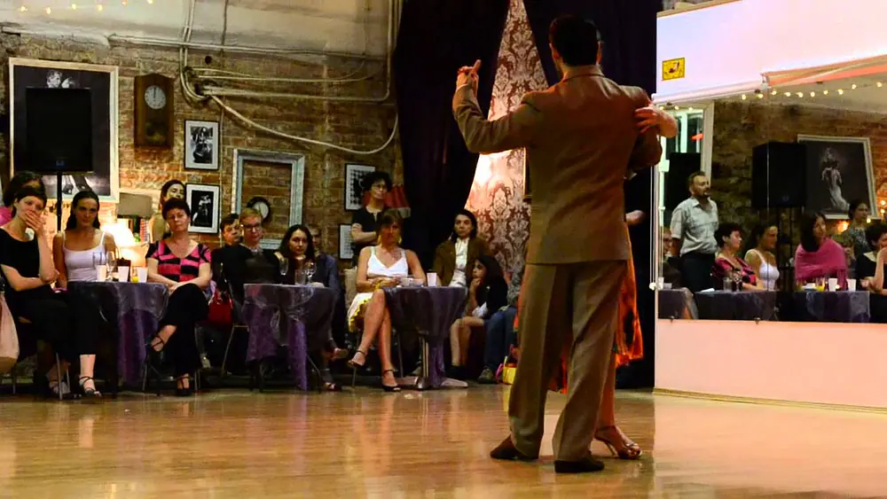 Video thumbnail for Juan Martin Carrara - Stefania Colina, "Historia de un amor ", show at Planetango birthday milonga
