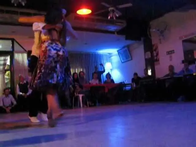 Video thumbnail for Pedro Farías & Natasha Lewinger en Milonga 10 Estreno! (4)