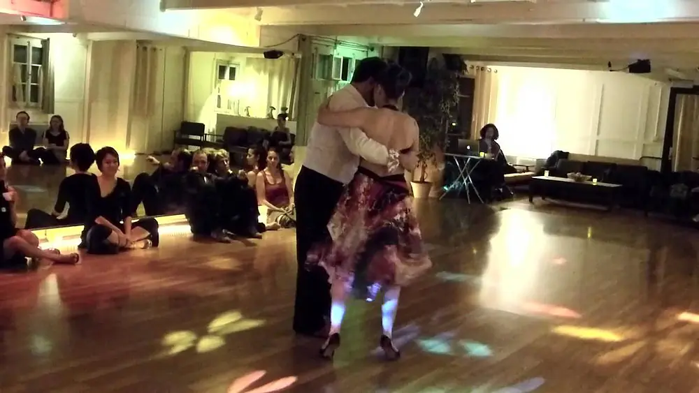 Video thumbnail for Barbara Wainnright et Mario De Camillis, valse