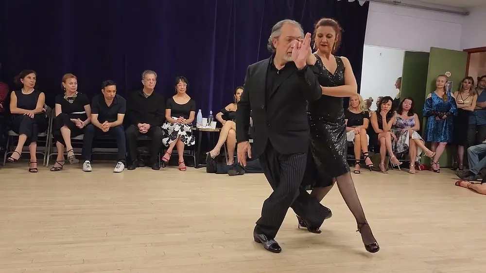 Video thumbnail for Argentine Tango: Gustavo Naveira & Giselle Anne - Vívíani