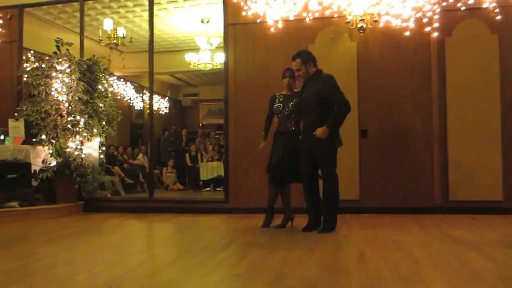 Video thumbnail for Carlos Paredes & Diana Giraldo at  "La Milonga Rosa"