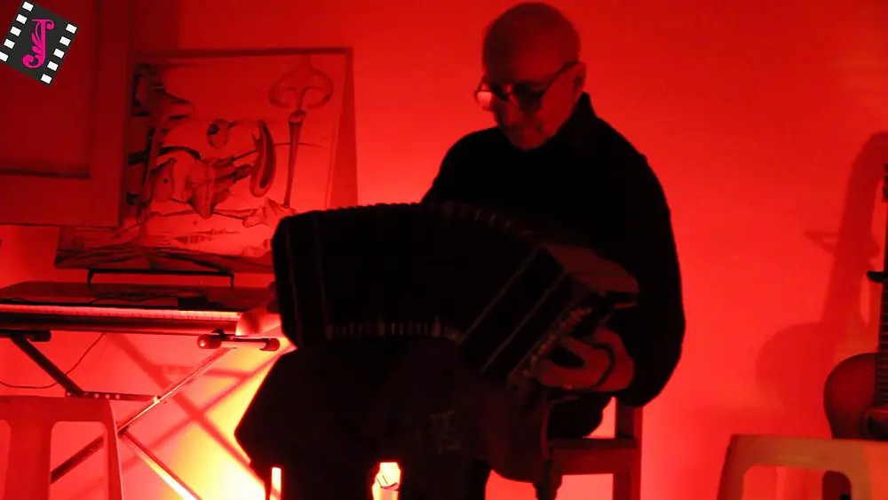 Video thumbnail for Maestro Ricardo Salison del Trío Los Amigos de Jose en Che Madame 03/03