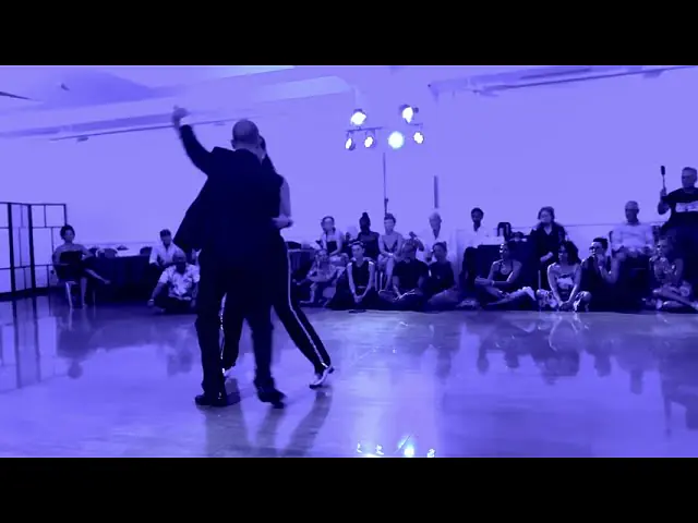 Video thumbnail for Pablo Tegli y Emilie Caron  -  Le Diamant Bleu  -  Polaroid Chaos