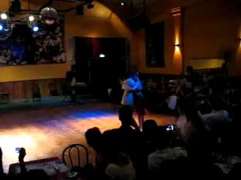 Video thumbnail for Ariel Taritolay y Iara Duarte en Salon Canning (1/3)