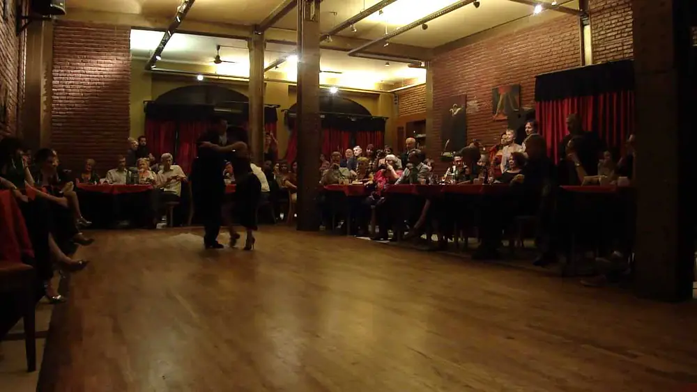 Video thumbnail for OCT 2012 - Juliana Aparicio y José Almar - 1/3 - bailan en FLOR DE MILONGA - Corazón (Di Sarli)