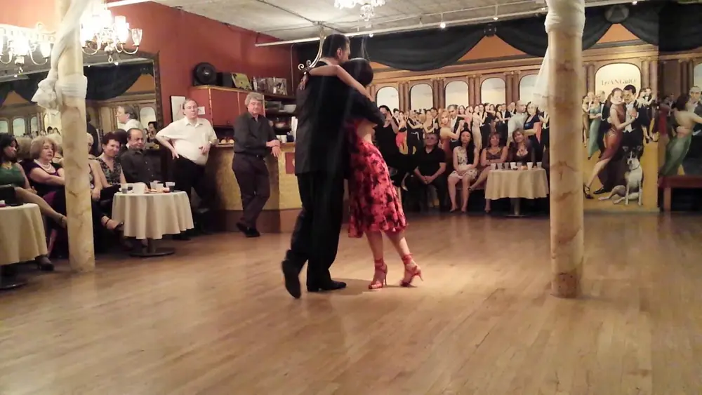 Video thumbnail for Argentine tango: María Olivera & Gustavo Benzecry Saba - Flores Del Alma