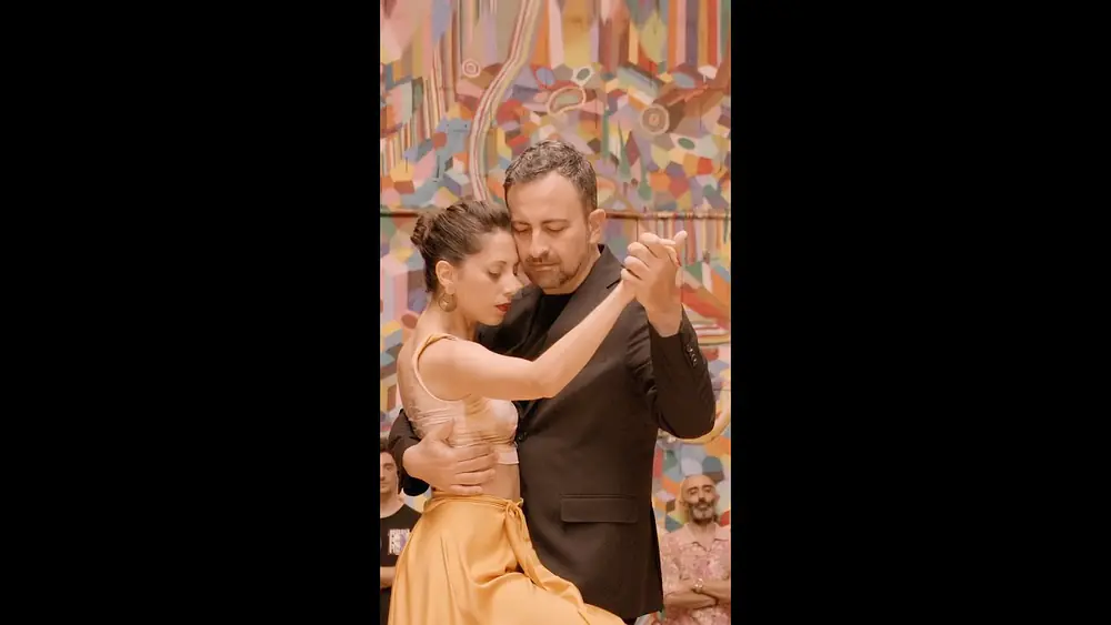 Video thumbnail for Francesca Sutera and Giovanni Eredia – Tus labios me dirán #baltoutterrain #030tango #tango #paris