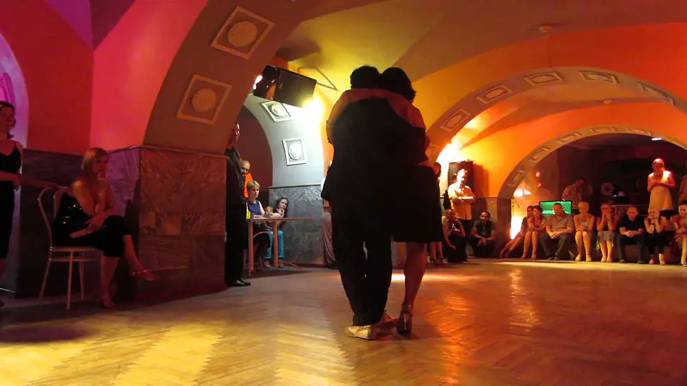 Video thumbnail for #5 Pablo Villarraza, Carolina Lafata: Gallo ciego @ Dom oficerov