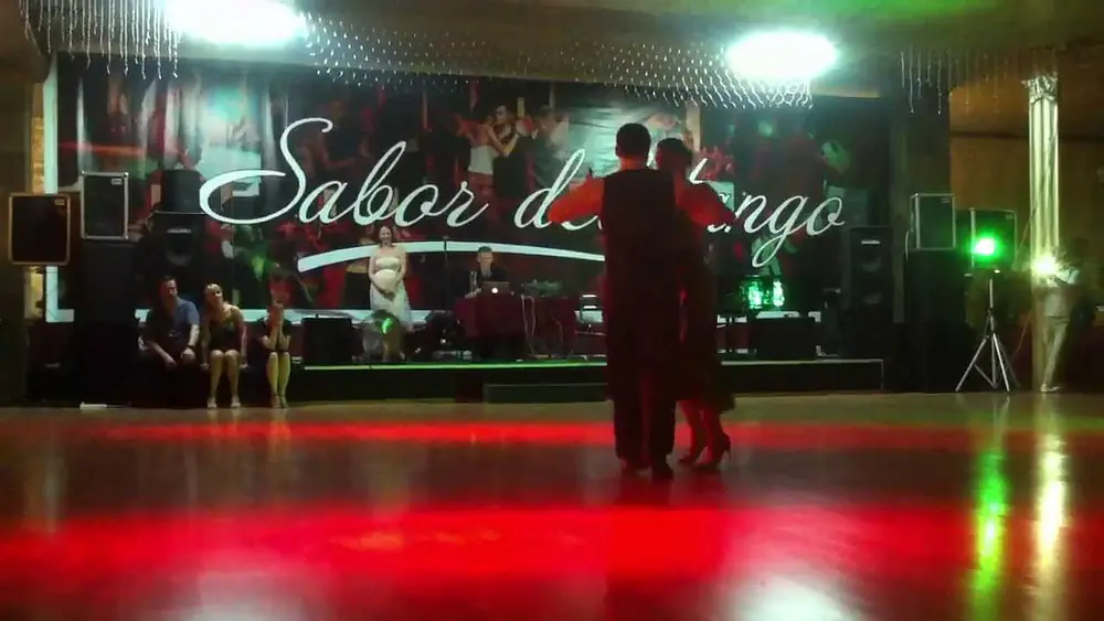 Video thumbnail for Sabor del Tango 2013 Ekaterina Lebedeva & Alexander Krupnikov 2/2