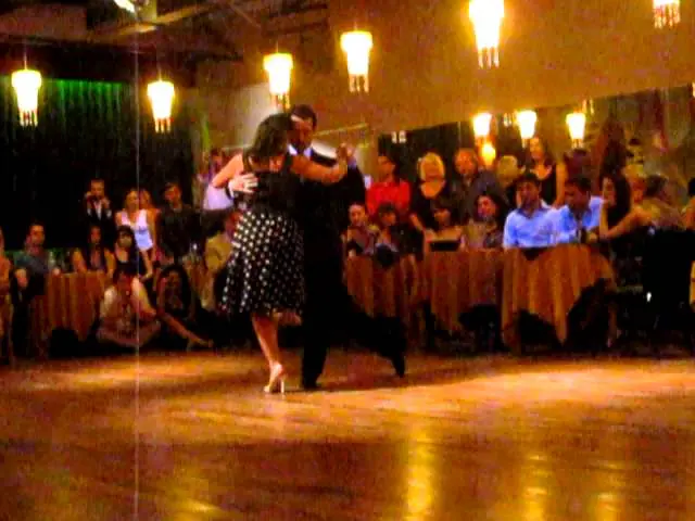 Video thumbnail for Javier Rodriguez y Virginia Pandolfi - Nochero Soy by Osvaldo Pugliese