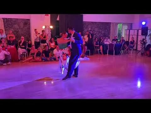 Video thumbnail for Rino Fraina y Graziella Pulvirenti - Masters of Tango CSTW 2022