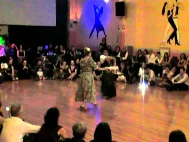 Video thumbnail for Emilio Cornejo y Griselda Bressan a L'Aquila Tango Festival 2013