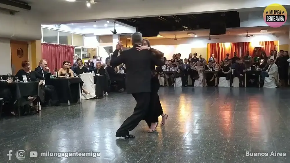 Video thumbnail for Andrés Laza Moreno y Eladia Córdoba - Milonga Gente Amiga - 07/MAY/2023 (3/3)