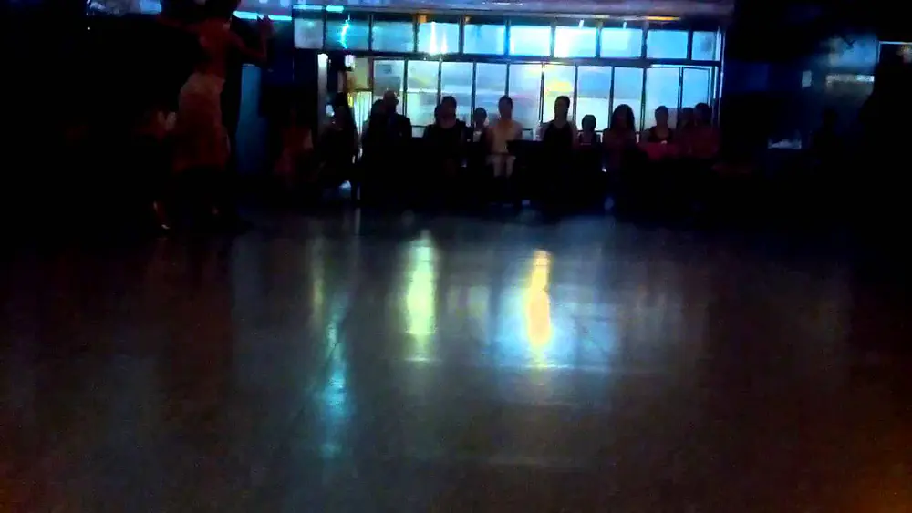 Video thumbnail for Soledad Larretapia & Ricardo Biggieri, 'La muchacha del tango' (Canaro)