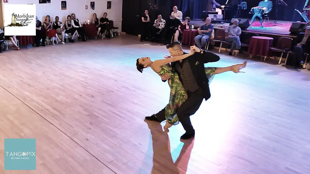 Video thumbnail for MORBIHAN TANGO FESTIVAL '24 - El Gato & Elvira Lambo dance Bandonegro - Milonga del ángel