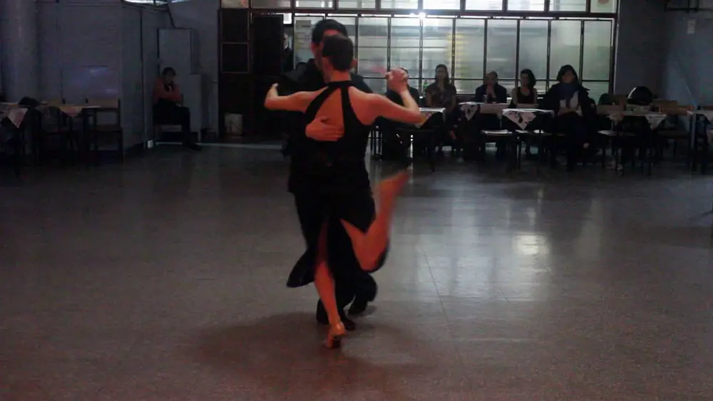 Video thumbnail for Ana Clara Migoni y Luis Romero Berruti - 27/6/2016 - El Motivo 3/3