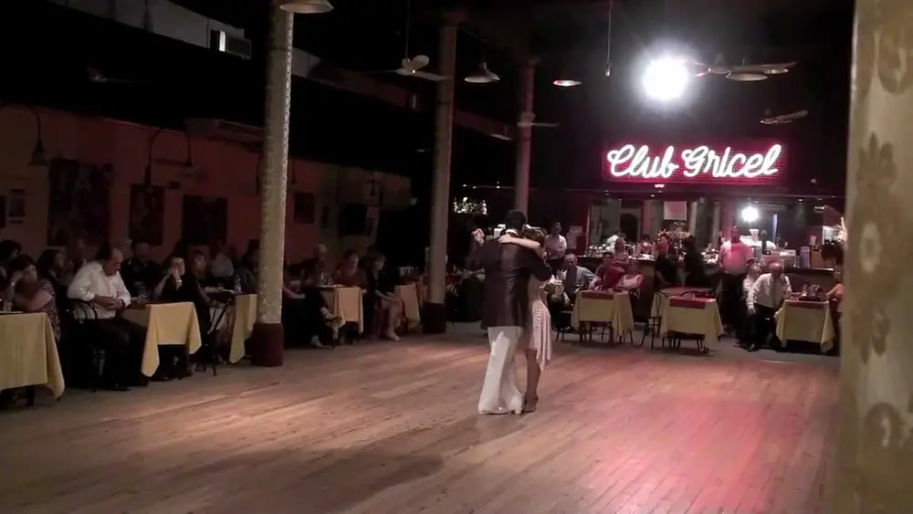 Video thumbnail for Gustavo Benzecry Sabá & María Olivera - Tango en Club Gricel 25-02-2012
