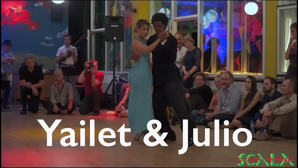Video thumbnail for Yailet Suarez and Julio Alvarez - Dichas que viví - 2/3