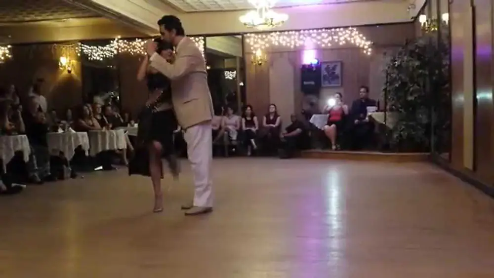Video thumbnail for Argentine tango: Maria Olivera & Gustavo Benzecry Saba - Cantando se van las penas