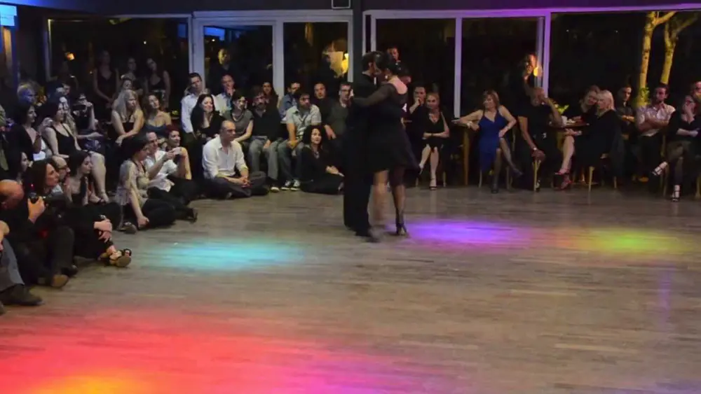 Video thumbnail for Raphael Passaquay y Natalia Ochoa 2 di 3