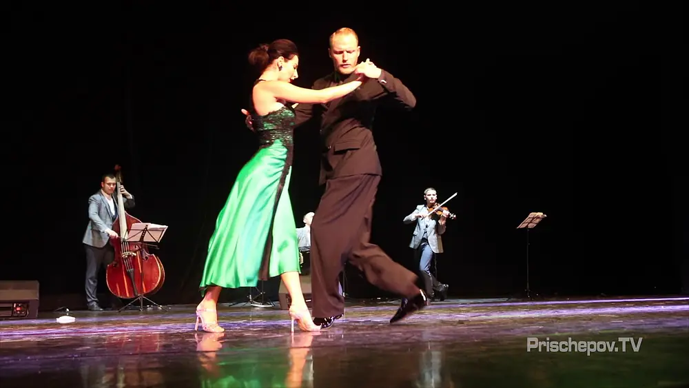 Video thumbnail for Frolov Alexandr & Mariia Frolova, Tango En Vivo orq., 1, Milonguero Nights in Moscow 2018