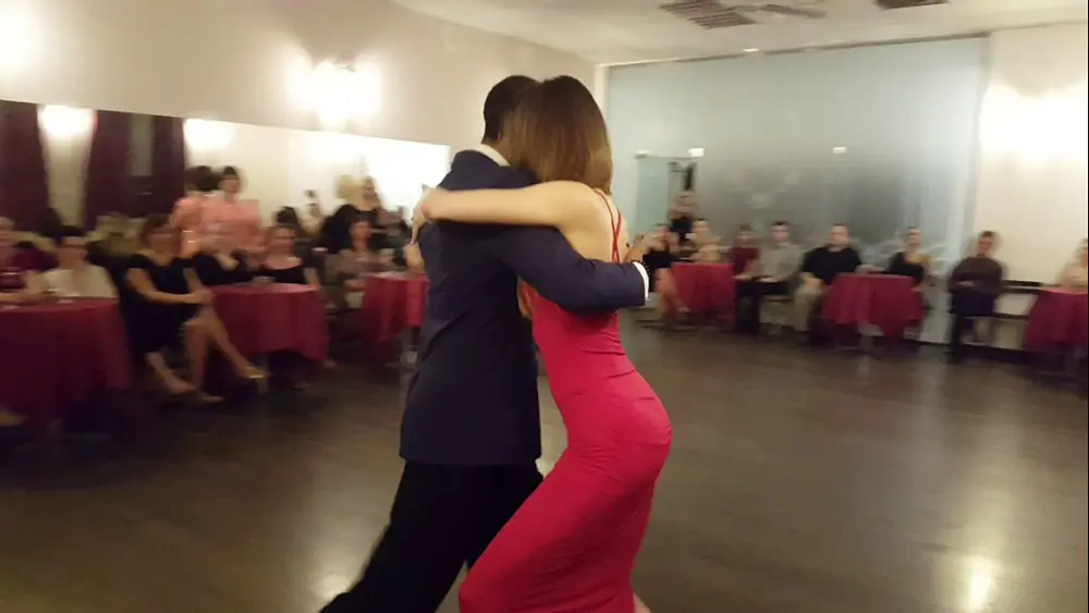 Video thumbnail for Rony Joel Ndinga & Ксения Селюк @ Milonga "El Salon" 2/3