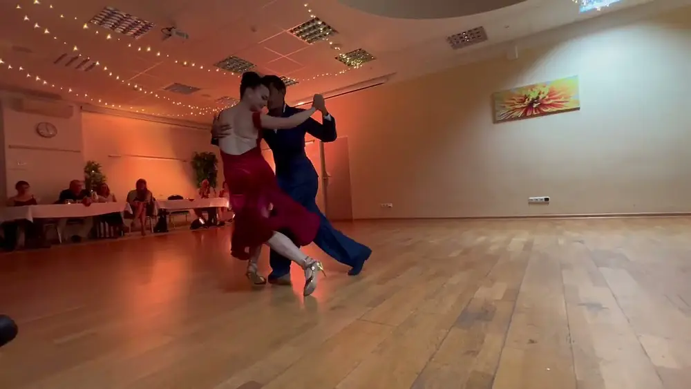 Video thumbnail for Laia Barrera & Emiliano Alcaraz- TangoCamp Bailemos 2023 (4/4)