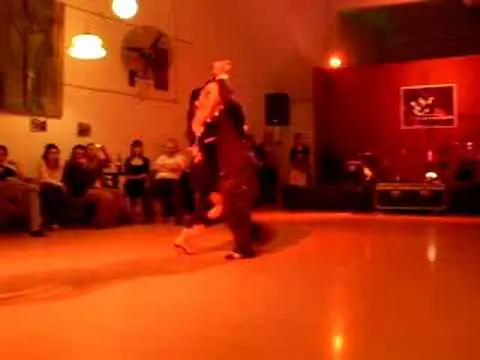 Video thumbnail for Jose Halfon  y Virginia Cutillo, en " El Gardel de Medellin " . Parque Patri