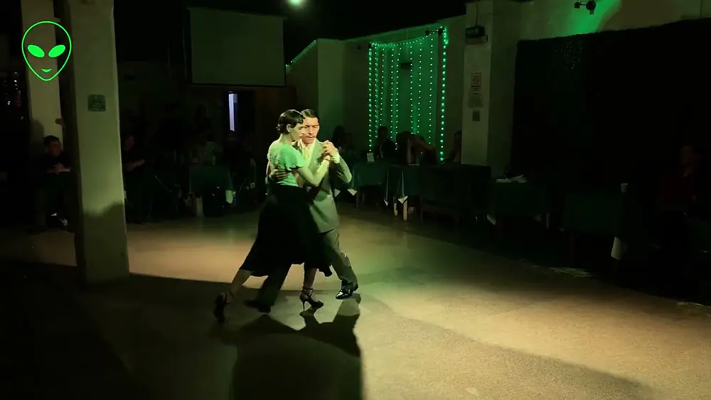 Video thumbnail for Luciano Millaqueo y Celeste Cimino - En Juernes Milonga - (2/3)