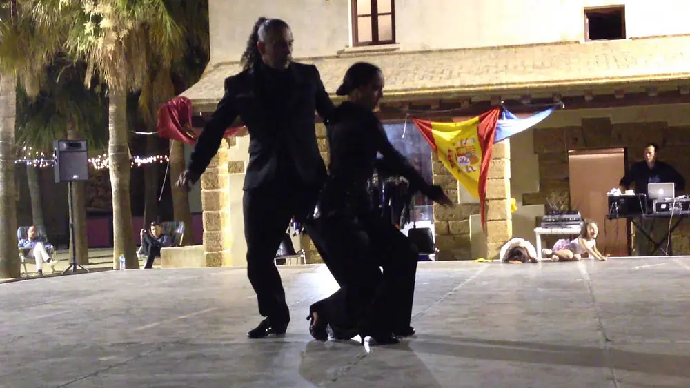 Video thumbnail for FITA Tango Festival - Junio 2015 Eduardo Cappussi y Mariana Flores 3