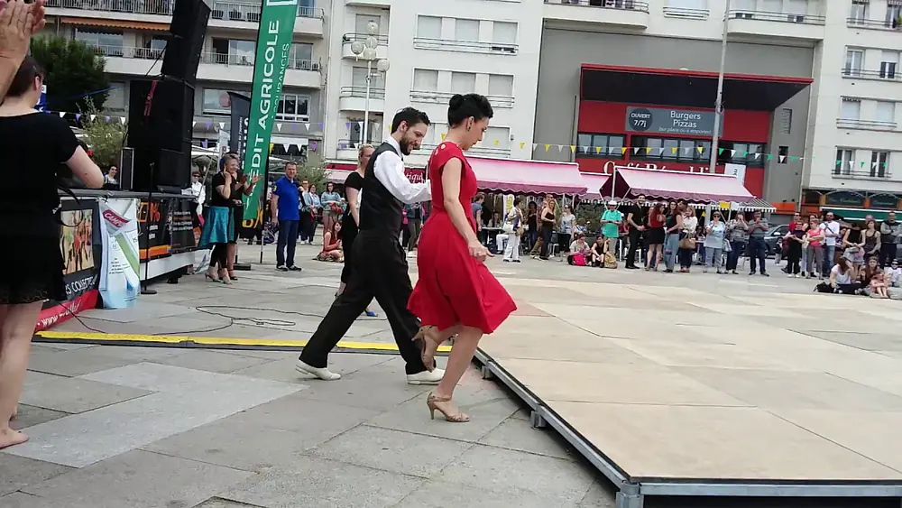 Video thumbnail for Cesar Agazzi & Virginia Uva - El Puntazo (J. D'Arienzo), Danse Avec Limoges 2016