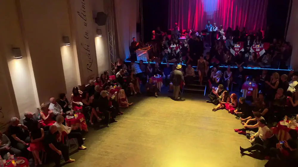 Video thumbnail for Gianpiero Galdi & Lorena Tarantino Firenze Tango Festival 1-4