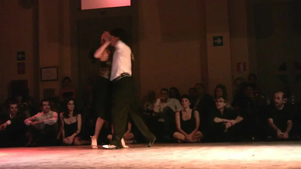 Video thumbnail for Noelia Hurtado y Gaston Torelli - Presentazione + 1° Esibz.mpg