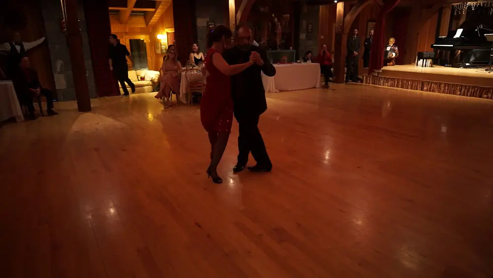 Video thumbnail for Gustavo Naveira & Giselle Anne dancing to Valsecito Criollo - Juan D'Arienzo