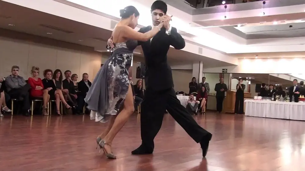 Video thumbnail for Sebastian Jiménez y María Inés Bogado "Nido Gaucho"