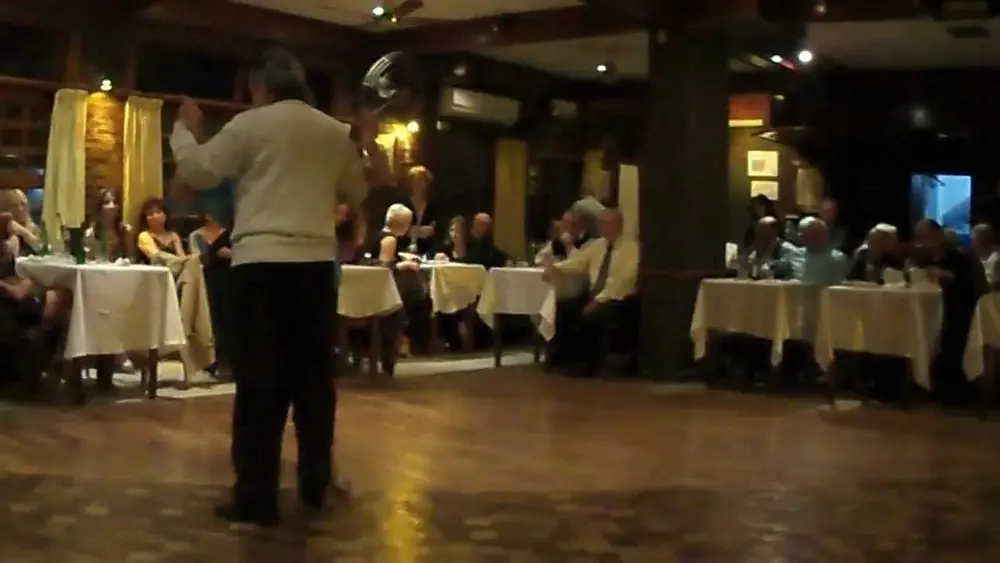 Video thumbnail for Elvira y Osvaldo Agudio (Tango) "La Yumba" Don "Osvaldo Pugiese"