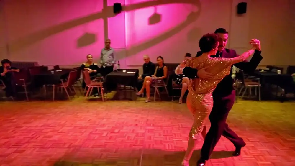 Video thumbnail for Argentine tango: Florencia Borgnia & Marcos Pereira - Los 33 Orientales