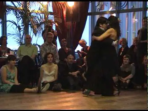 Video thumbnail for Aoniken Quiroga y Carla Marano in Rotterdam - 1