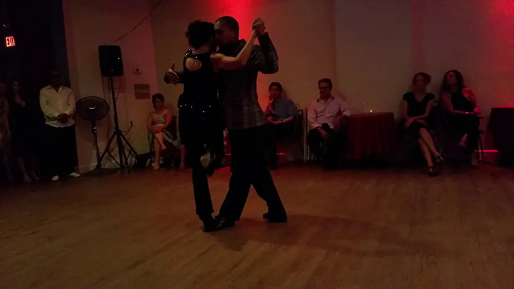 Video thumbnail for Argentine tango: Carla Marano & Octavio Fernandez - El Choclo
