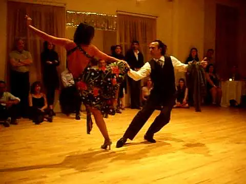 Video thumbnail for Guillermo Merlo & Fernanda Ghi Argentine Tango 1 of 4