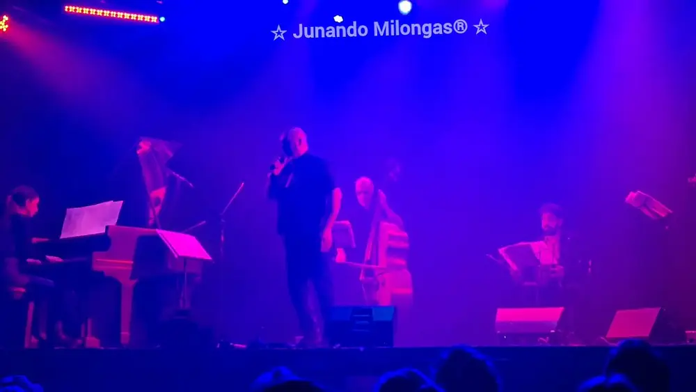 Video thumbnail of QQZA CASTIELLO & TANGO BARDO || Felicidad (Sexteto Fantasma)