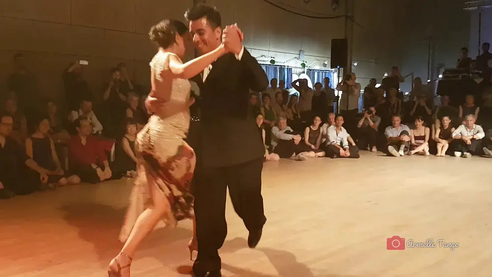 Video thumbnail for Sebastián Achaval & Roxana Suarez ❤ @ Lyon Tango Festival 2019 - Reliquias Porteñas (F. Canaro)