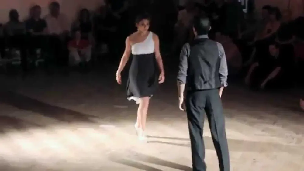 Video thumbnail for Bruno Tombari & Rocio Lequio @ Negracha. Tango. Fruta Amarga - Roberto Goyeneche